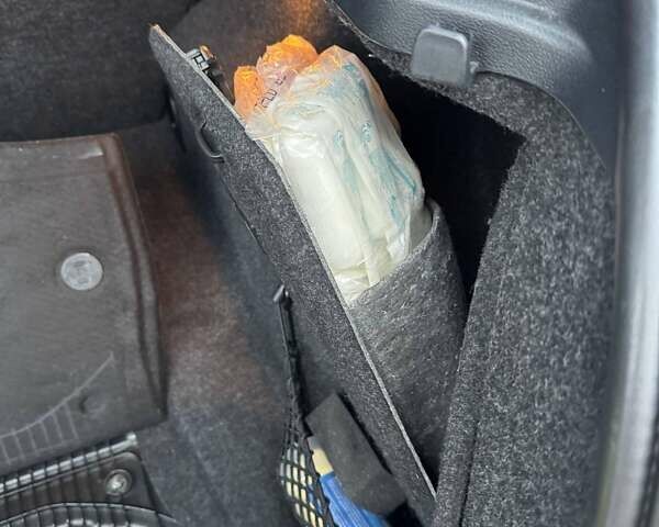 Коричневый БМВ 1 Серия, объемом двигателя 2 л и пробегом 368 тыс. км за 8999 $, фото 17 на Automoto.ua