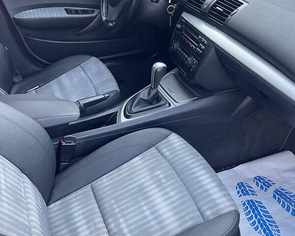 Червоний БМВ 1 Серія, об'ємом двигуна 2 л та пробігом 183 тис. км за 6450 $, фото 12 на Automoto.ua