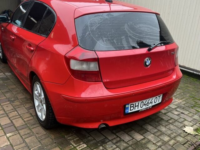 Красный БМВ 1 Серия, объемом двигателя 2 л и пробегом 300 тыс. км за 6500 $, фото 2 на Automoto.ua