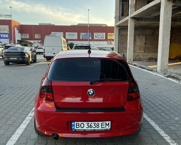 Красный БМВ 1 Серия, объемом двигателя 2 л и пробегом 295 тыс. км за 6800 $, фото 3 на Automoto.ua
