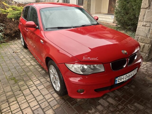 Красный БМВ 1 Серия, объемом двигателя 2 л и пробегом 300 тыс. км за 6500 $, фото 3 на Automoto.ua