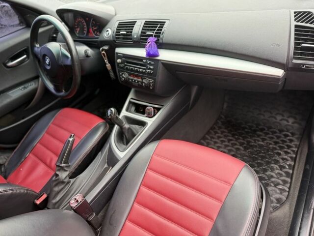 Красный БМВ 1 Серия, объемом двигателя 1.6 л и пробегом 261 тыс. км за 4599 $, фото 4 на Automoto.ua