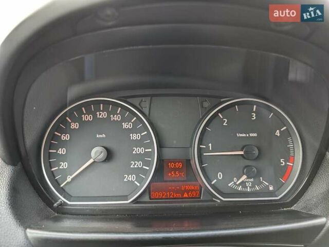 Красный БМВ 1 Серия, объемом двигателя 2 л и пробегом 310 тыс. км за 7200 $, фото 13 на Automoto.ua