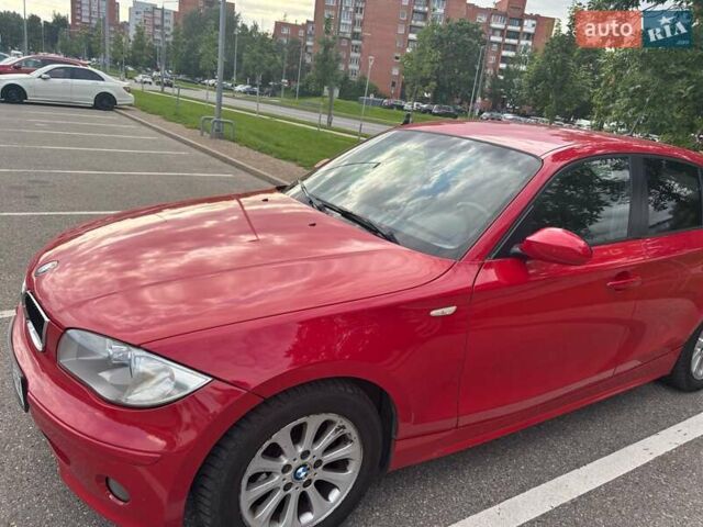Красный БМВ 1 Серия, объемом двигателя 1.6 л и пробегом 260 тыс. км за 6000 $, фото 1 на Automoto.ua