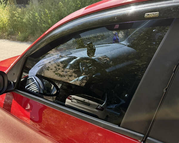 Червоний БМВ 1 Серія, об'ємом двигуна 1.6 л та пробігом 260 тис. км за 5000 $, фото 3 на Automoto.ua