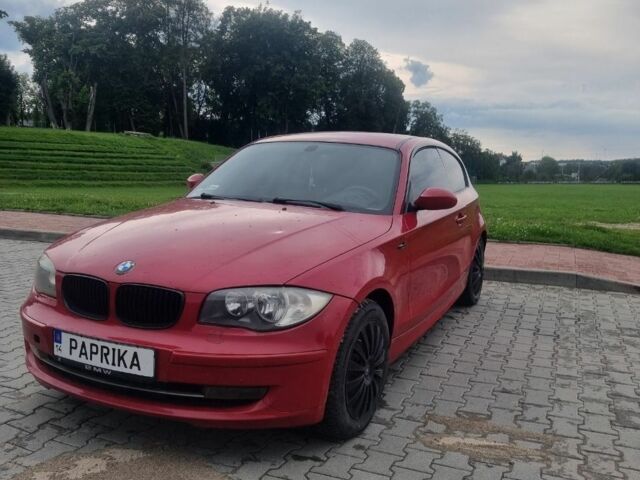 Красный БМВ 1 Серия, объемом двигателя 1.6 л и пробегом 187 тыс. км за 4500 $, фото 3 на Automoto.ua