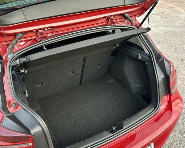 Красный БМВ 1 Серия, объемом двигателя 1.6 л и пробегом 125 тыс. км за 10500 $, фото 21 на Automoto.ua