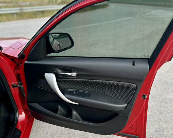 Красный БМВ 1 Серия, объемом двигателя 1.6 л и пробегом 125 тыс. км за 10500 $, фото 14 на Automoto.ua