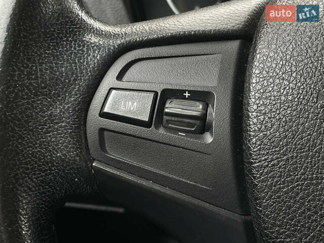 Красный БМВ 1 Серия, объемом двигателя 1.6 л и пробегом 155 тыс. км за 10999 $, фото 22 на Automoto.ua