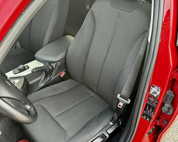 Красный БМВ 1 Серия, объемом двигателя 1.6 л и пробегом 125 тыс. км за 10500 $, фото 18 на Automoto.ua