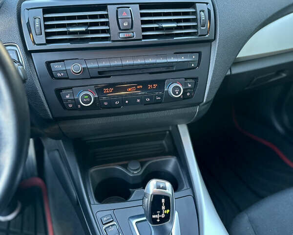 Красный БМВ 1 Серия, объемом двигателя 1.6 л и пробегом 128 тыс. км за 9900 $, фото 12 на Automoto.ua