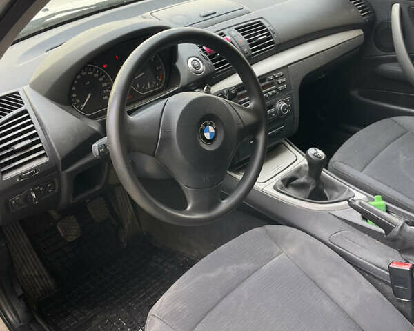 БМВ 1 Серія, об'ємом двигуна 2 л та пробігом 198 тис. км за 4699 $, фото 6 на Automoto.ua