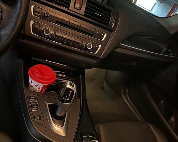 БМВ 1 Серія, об'ємом двигуна 2 л та пробігом 160 тис. км за 12499 $, фото 9 на Automoto.ua