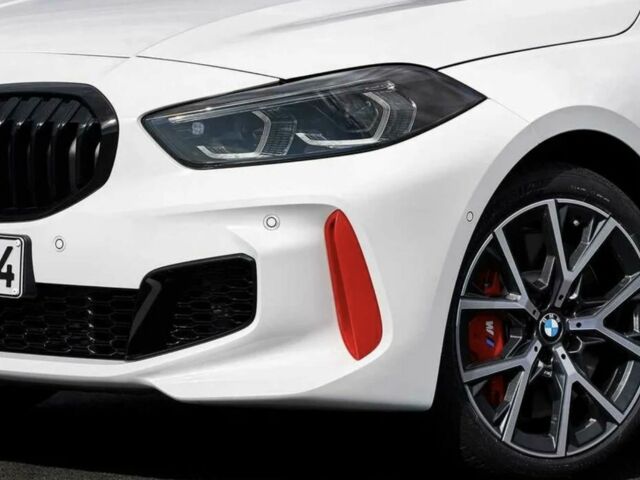 БМВ 1 Серия, объемом двигателя 0 л и пробегом 0 тыс. км за 37046 $, фото 4 на Automoto.ua