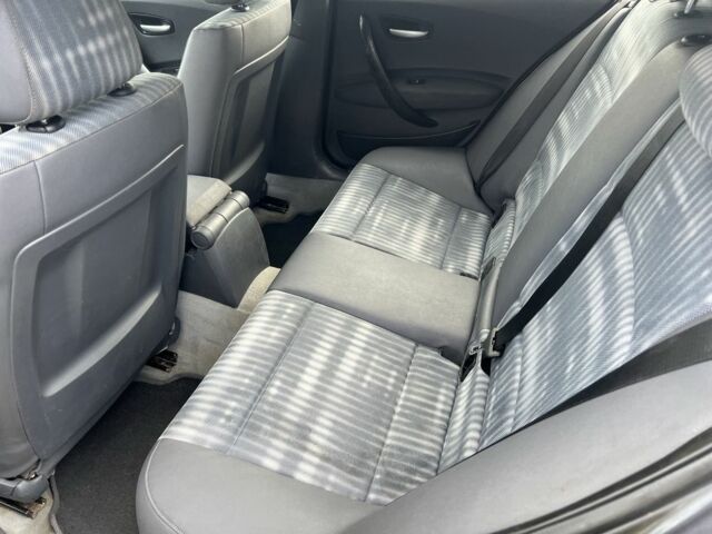 Сірий БМВ 1 Серія, об'ємом двигуна 2 л та пробігом 320 тис. км за 4500 $, фото 3 на Automoto.ua