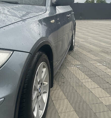 Серый БМВ 1 Серия, объемом двигателя 2 л и пробегом 283 тыс. км за 6300 $, фото 6 на Automoto.ua