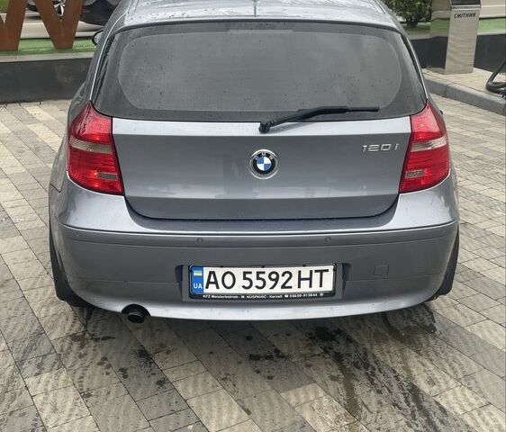 Серый БМВ 1 Серия, объемом двигателя 2 л и пробегом 274 тыс. км за 5700 $, фото 6 на Automoto.ua