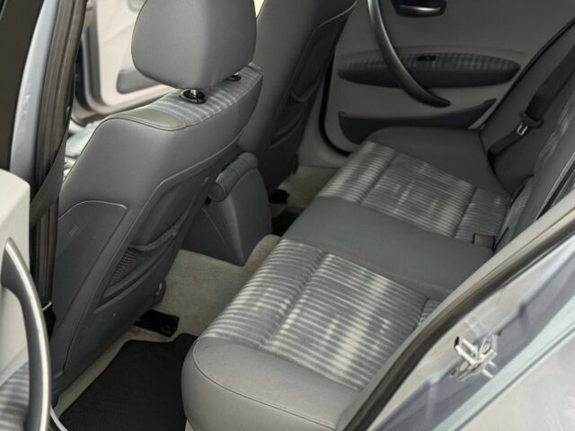 Серый БМВ 1 Серия, объемом двигателя 2 л и пробегом 200 тыс. км за 6999 $, фото 9 на Automoto.ua