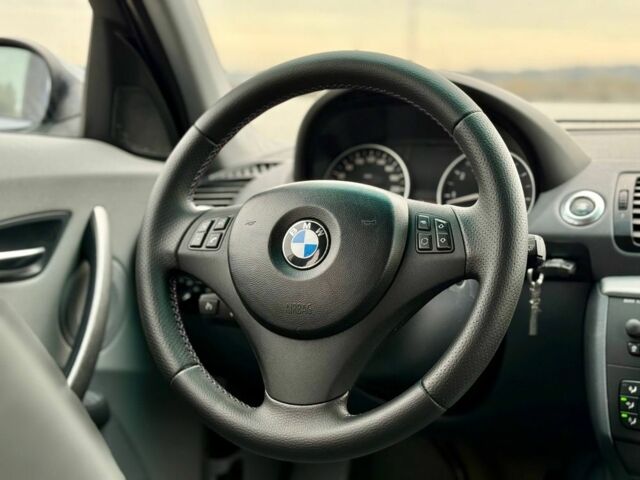 Серый БМВ 1 Серия, объемом двигателя 2 л и пробегом 200 тыс. км за 6999 $, фото 12 на Automoto.ua