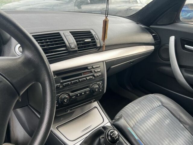 Сірий БМВ 1 Серія, об'ємом двигуна 2 л та пробігом 320 тис. км за 4500 $, фото 4 на Automoto.ua