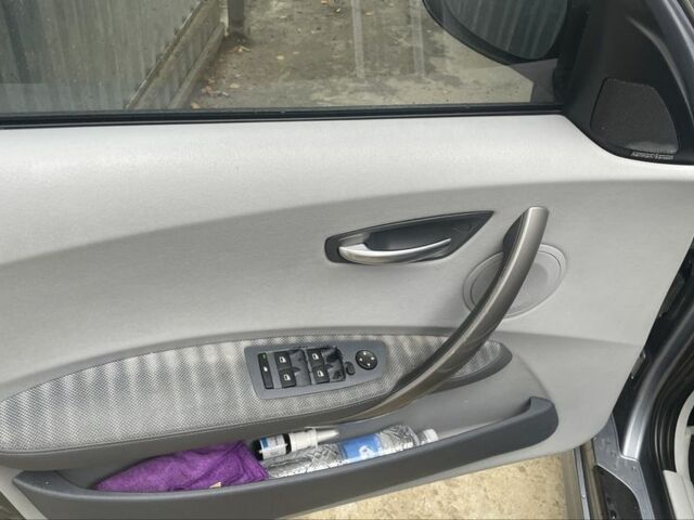 Серый БМВ 1 Серия, объемом двигателя 2 л и пробегом 274 тыс. км за 5700 $, фото 5 на Automoto.ua