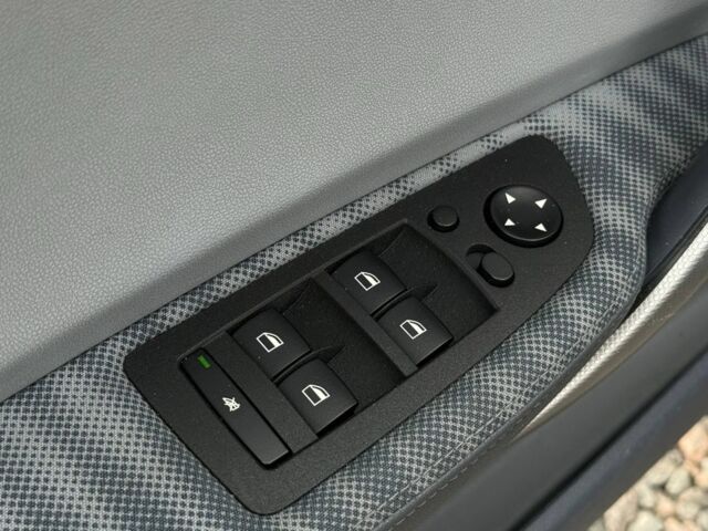 Серый БМВ 1 Серия, объемом двигателя 2 л и пробегом 200 тыс. км за 6999 $, фото 14 на Automoto.ua