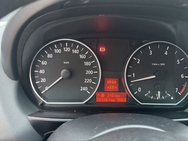 Серый БМВ 1 Серия, объемом двигателя 2 л и пробегом 274 тыс. км за 5700 $, фото 4 на Automoto.ua