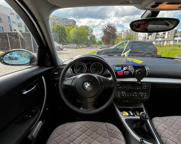 Сірий БМВ 1 Серія, об'ємом двигуна 1.6 л та пробігом 294 тис. км за 5300 $, фото 6 на Automoto.ua