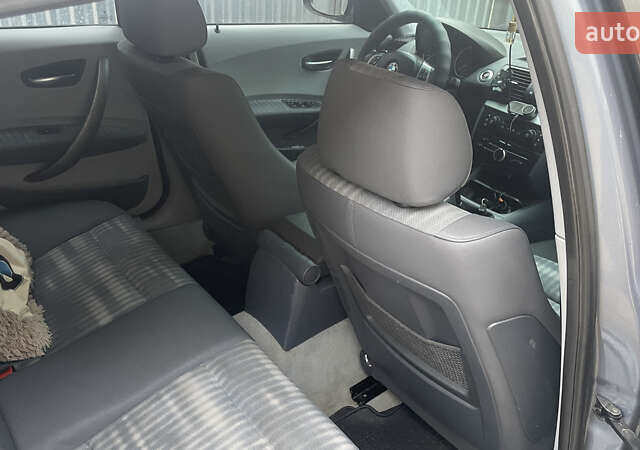 Серый БМВ 1 Серия, объемом двигателя 2 л и пробегом 283 тыс. км за 6300 $, фото 12 на Automoto.ua