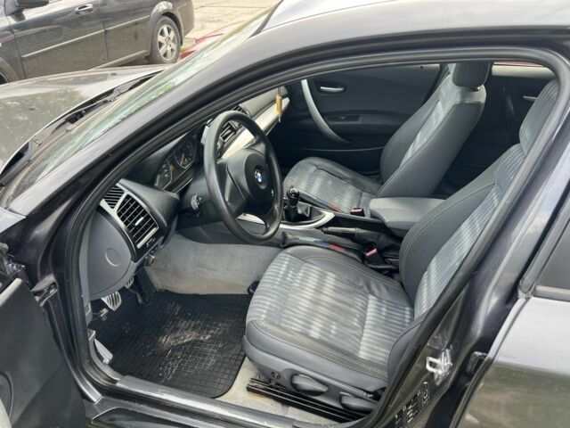 Сірий БМВ 1 Серія, об'ємом двигуна 2 л та пробігом 320 тис. км за 4500 $, фото 2 на Automoto.ua