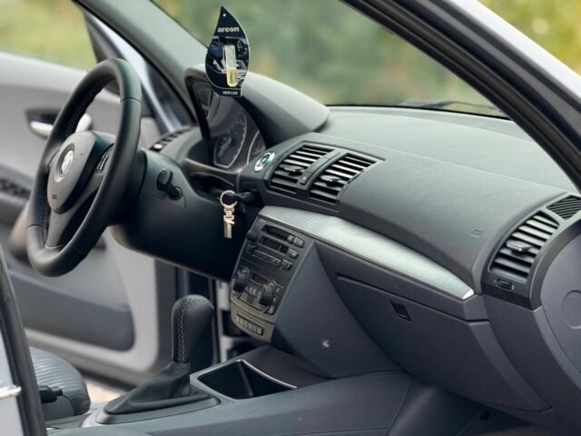 Серый БМВ 1 Серия, объемом двигателя 2 л и пробегом 200 тыс. км за 6999 $, фото 10 на Automoto.ua