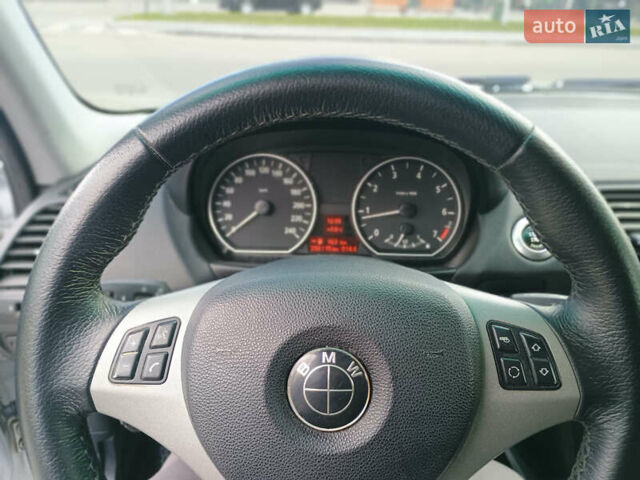 Серый БМВ 1 Серия, объемом двигателя 1.6 л и пробегом 350 тыс. км за 5300 $, фото 6 на Automoto.ua