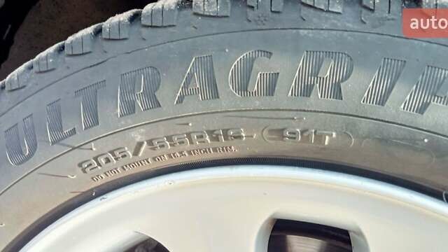 Серый БМВ 1 Серия, объемом двигателя 1.6 л и пробегом 163 тыс. км за 6700 $, фото 8 на Automoto.ua