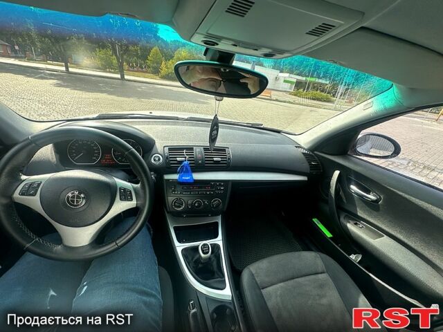 Серый БМВ 1 Серия, объемом двигателя 1.6 л и пробегом 350 тыс. км за 5650 $, фото 3 на Automoto.ua