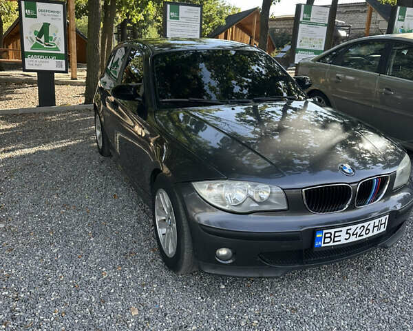 Серый БМВ 1 Серия, объемом двигателя 2 л и пробегом 245 тыс. км за 5000 $, фото 3 на Automoto.ua