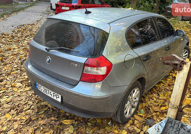 БМВ 1 Серия 2005 в Новояворовск на Automoto.ua Серый БМВ 1 Серия, объемом двигателя 1.6 л и пробегом 278 тыс. км за 5699 $, фото 5 на Automoto.ua