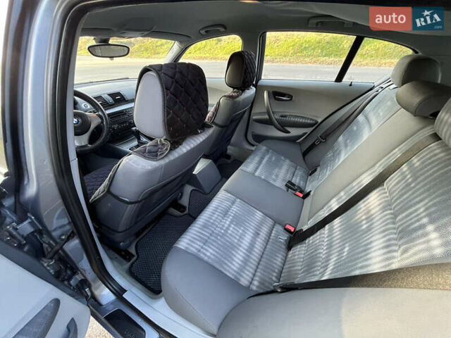 Серый БМВ 1 Серия, объемом двигателя 2 л и пробегом 241 тыс. км за 6000 $, фото 12 на Automoto.ua