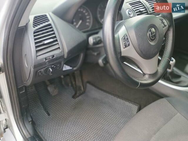 Серый БМВ 1 Серия, объемом двигателя 1.6 л и пробегом 355 тыс. км за 4900 $, фото 7 на Automoto.ua