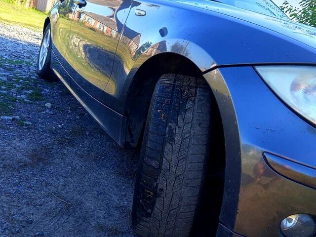 Серый БМВ 1 Серия, объемом двигателя 1.6 л и пробегом 275 тыс. км за 5500 $, фото 3 на Automoto.ua