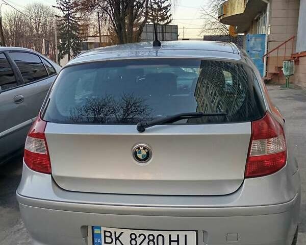 Серый БМВ 1 Серия, объемом двигателя 1.6 л и пробегом 250 тыс. км за 5400 $, фото 1 на Automoto.ua
