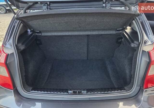 Сірий БМВ 1 Серія, об'ємом двигуна 2 л та пробігом 325 тис. км за 4950 $, фото 15 на Automoto.ua