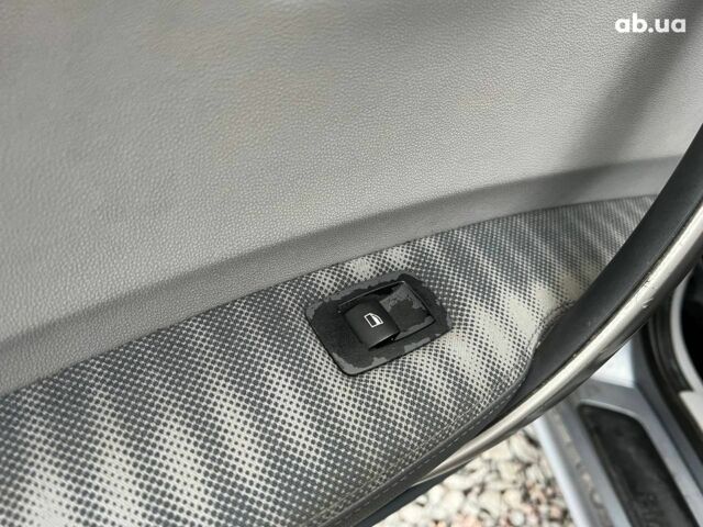 Сірий БМВ 1 Серія, об'ємом двигуна 2 л та пробігом 293 тис. км за 5390 $, фото 32 на Automoto.ua