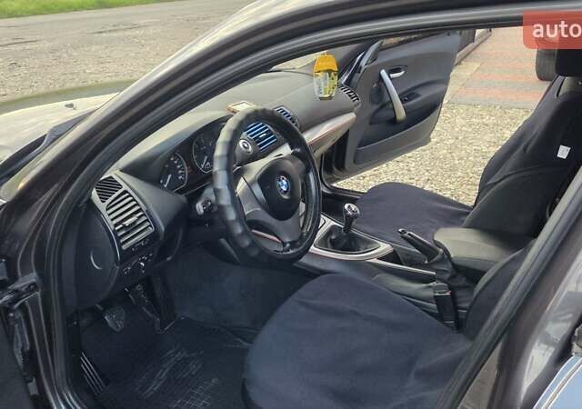 Сірий БМВ 1 Серія, об'ємом двигуна 2 л та пробігом 325 тис. км за 4950 $, фото 18 на Automoto.ua