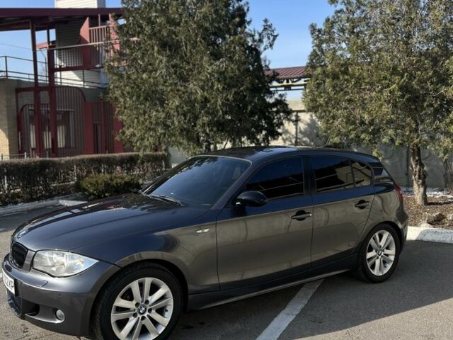 Сірий БМВ 1 Серія, об'ємом двигуна 2 л та пробігом 285 тис. км за 6500 $, фото 1 на Automoto.ua