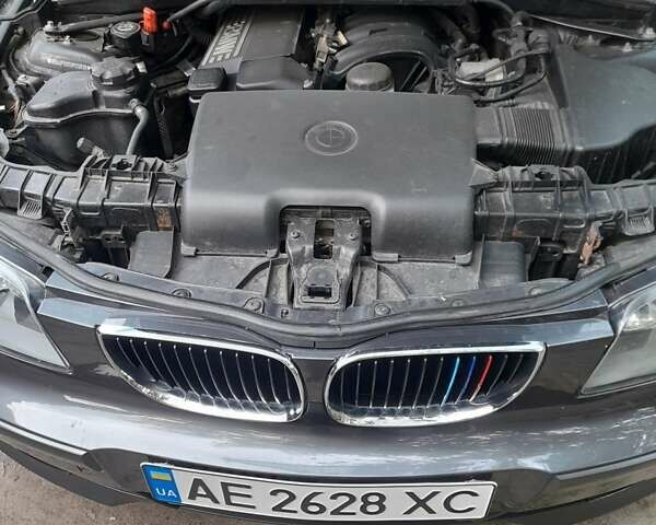 Серый БМВ 1 Серия, объемом двигателя 1.6 л и пробегом 154 тыс. км за 5600 $, фото 1 на Automoto.ua