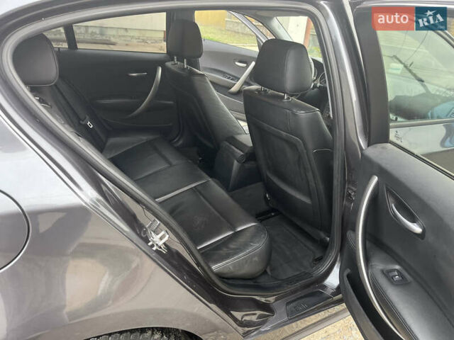 Серый БМВ 1 Серия, объемом двигателя 2 л и пробегом 260 тыс. км за 5700 $, фото 10 на Automoto.ua