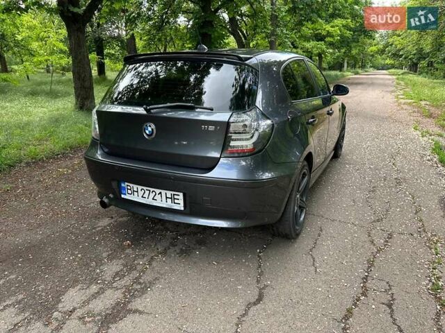 БМВ 1 Серия 2005 в Одессе на Automoto.ua Серый БМВ 1 Серия, объемом двигателя 2 л и пробегом 220 тыс. км за 5500 $, фото 4 на Automoto.ua