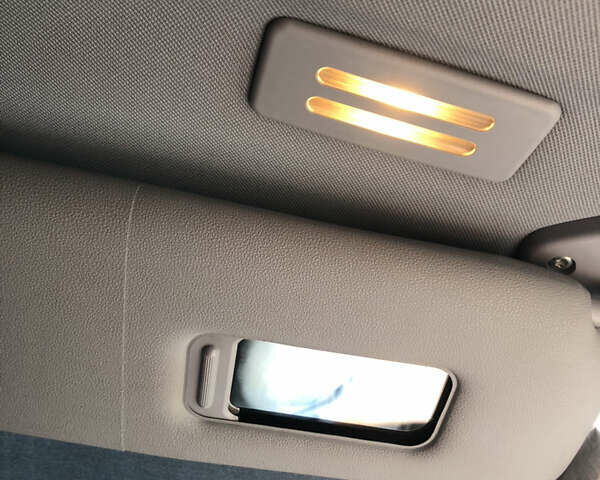 Серый БМВ 1 Серия, объемом двигателя 1.6 л и пробегом 201 тыс. км за 6500 $, фото 5 на Automoto.ua