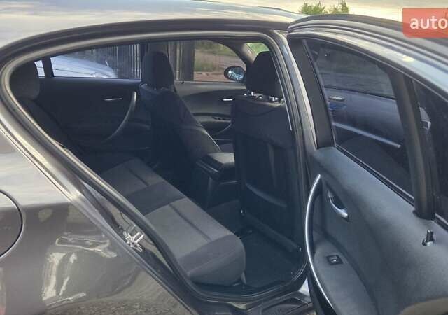 Сірий БМВ 1 Серія, об'ємом двигуна 2 л та пробігом 325 тис. км за 4950 $, фото 14 на Automoto.ua