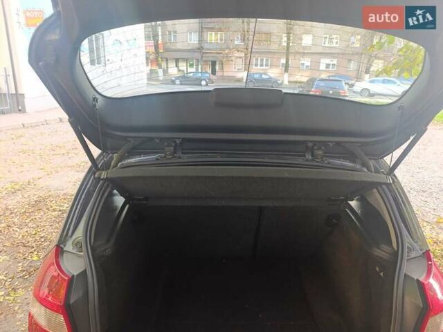 Сірий БМВ 1 Серія, об'ємом двигуна 2 л та пробігом 257 тис. км за 5000 $, фото 7 на Automoto.ua